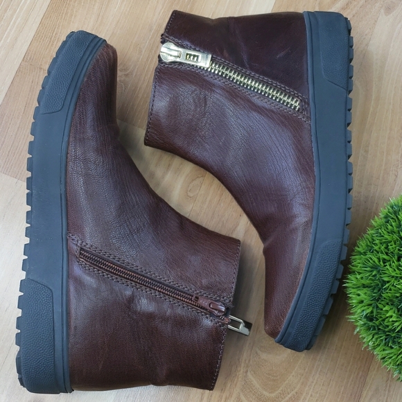 Chelsea Crew Brown London Leather Ankle Boots - Picture 6 of 11